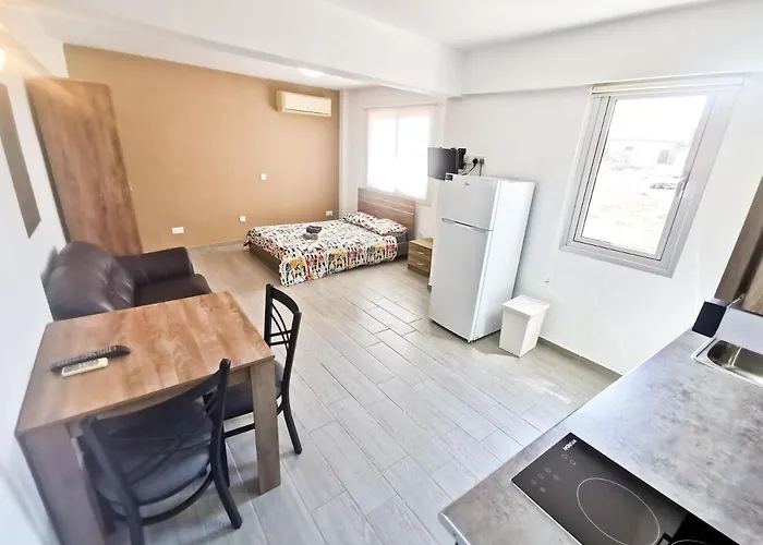 Hidden Gem * Ларнака